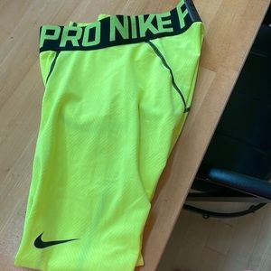 Nike pro leggings wore once